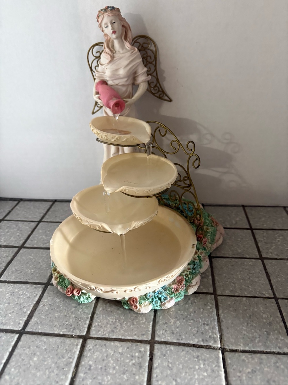 Cream Multi-Tier Angel Water Fountain for Home Dining